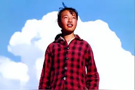 从农村喂猪女，到被张艺谋劝退的“最丑谋女郎”，22年后魏敏芝变成了这样图片