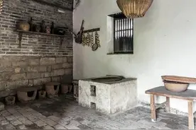 悬疑故事：女子婚后从家中消失，却在河里被人发现，真相使人瞠目图片