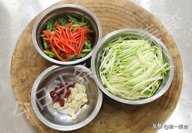 冬天，大鱼大肉靠边站，教你6道家常素菜，做法简单，清淡少油
