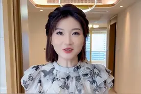 试管婴儿34米坠崖？王暖暖3年逆袭，独立生育引争议图片