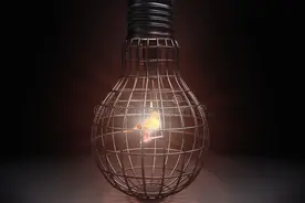 解《易经》——困卦上六爻图片