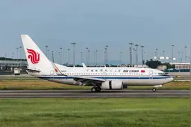 机场安检员：这3样东西可以带上飞机，很多人都扔掉，实在很浪费图片