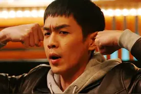 警察荣誉：佳佳被继父侵扰，李大为怒发出拳！其师父，隐退并辞职图片