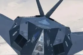 F-117“夜鹰”图片