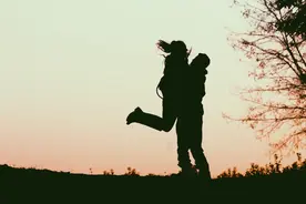 无性婚姻最可怕的地方，从不是没有“性”图片
