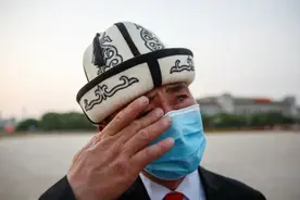 有生之年为什么要去天安门广场看升旗？图片