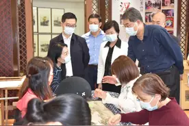 湖北省副省长宁咏一行调研江汉非遗图片