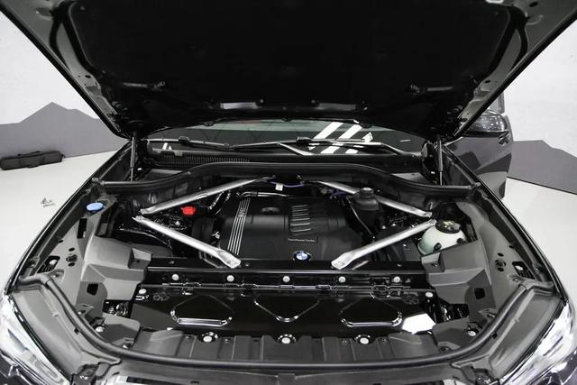 2022款国产宝马X5上市，代号G18，售价60.5万-77.5万