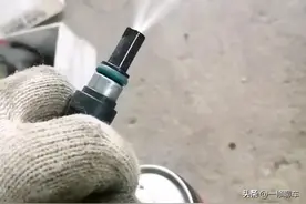汽车喷油嘴多久清洗一次？是否真的有必要？修理工告诉你真实答案图片