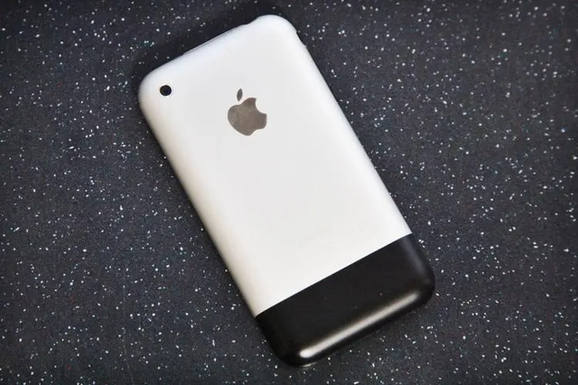 ƻ�����񷢲�36��iPhone��ֻ��������ơ����񡱣����ù���