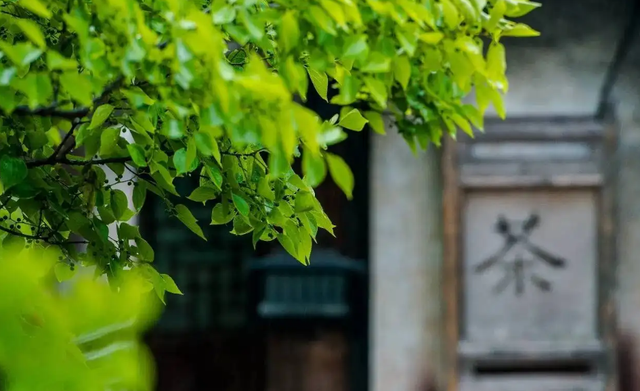 「诗词鉴赏」夏天的那场大雨，那些大雨的诗词，大气磅礴雄阔壮观