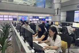 深圳，紧急动员令发布之后……图片