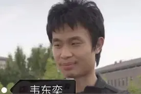 他眼神迷离，头发凌乱，被戏称“扫地僧”，年纪轻轻就全网封神图片