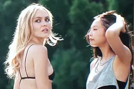 韩国女星Jennie新剧引热议，舞蹈动作充满暗示，网友：牺牲太大了图片