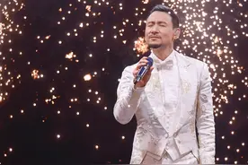 歌神张学友十大国语经典，《偷心》只能勉强上榜！图片