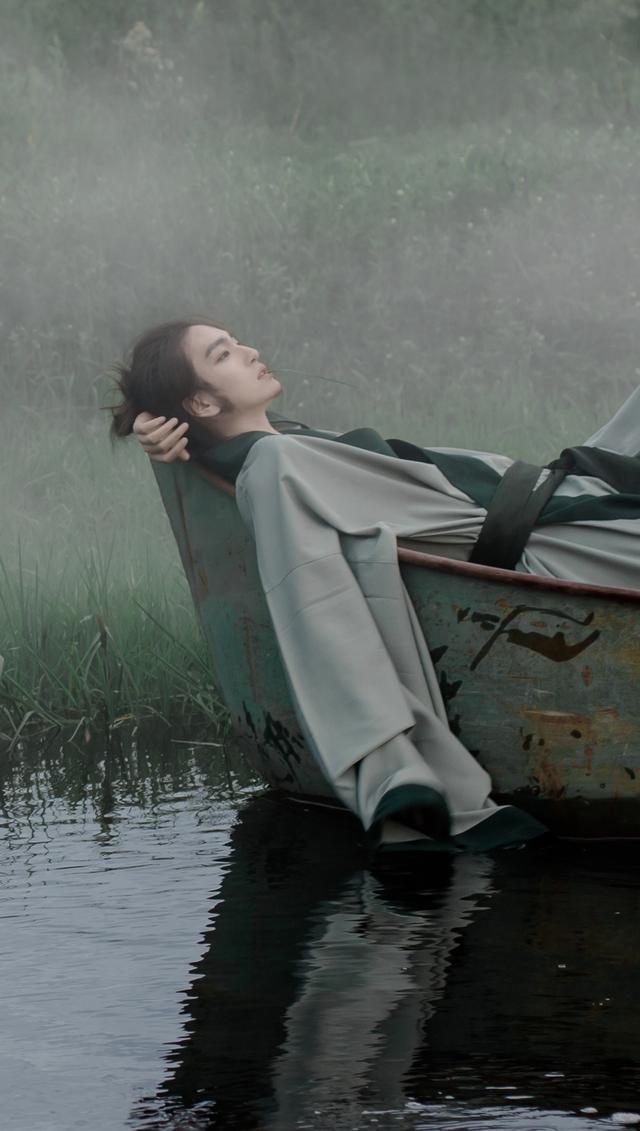 他被称为长发第一美男,网红星野为何剃成光头?