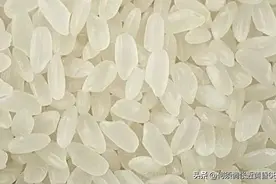 米饭怎么蒸煮一粒一粒的，又香又好吃，大厨都是这样做的图片