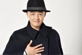 很多人费解为什么包贝尔会火，今天我来介绍一下图片