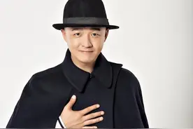 很多人费解为什么包贝尔会火，今天我来介绍一下图片