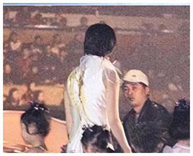 “顶风作案”野心炸裂的赵薇，不止亲日辱华？如今现状大快人心！