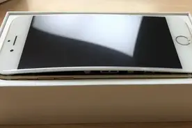 手机电池为什么会鼓包，可能爆炸吗？图片