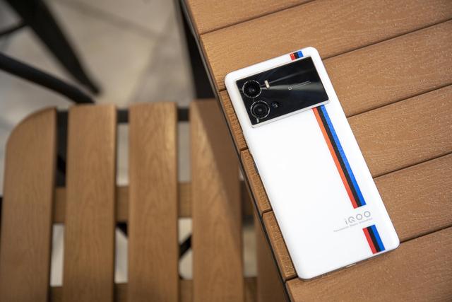 Ŀǰ��4���ֻ���ֵ���򣬼���û�С���������������ѡ����һ����