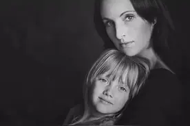 总有一天，你会发现，你和母亲的关系，就是你和世界的关系图片