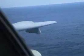 已做好准备为国牺牲！轰6突防“里根”号航母情景模拟图片