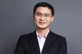 “法外狂徒”罗翔，坐拥近2000万粉丝，一个活得“通透”的普通人图片