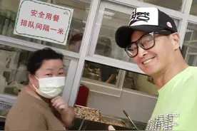 何家劲晒工厂伙食，2荤1素营养均衡，曾因招工月薪3500元引争议图片