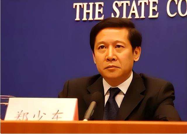 头条新闻：头号警花王菲与86名高官的爱情纠葛，床上秘密曝光！