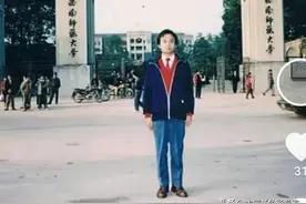 90年代大专生，高考经历心酸苦涩，最欣赏李显龙落地生根的理念图片