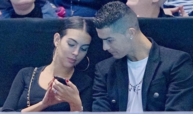 ���������������C�޻���ֱ����С�����ˣ��ܲ�¶����������