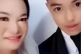 曝41岁富婆嫁闺蜜16岁儿子，洞房之夜被禁止同床共枕，引发热议！图片