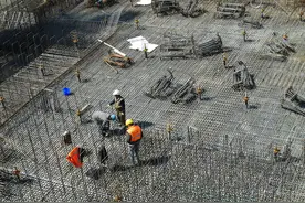 俄乌战争对建筑业的影响显现：螺纹钢和木材等原材料价格普遍上涨图片