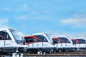 速看！成都地铁18号线，快线时刻表公布！图片