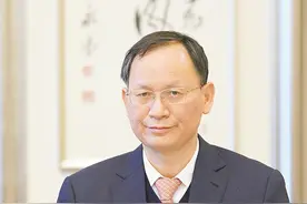 湖北省林业局党组书记、局长刘新池：做好绿色文章 建设美丽湖北图片
