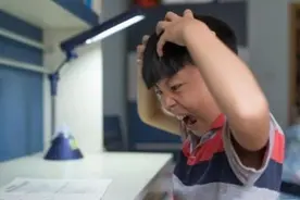 孩子嫌学习太难要回家放羊！学会这3招，让他主动爱上学习图片