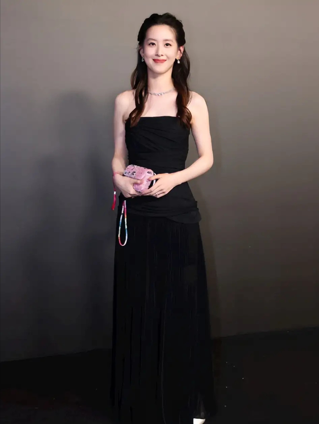 ������Ҳȥ����ˣ���ҫ�������������������Ĩ�غ�ȹ���ݱ�����