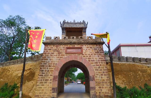 平顶山郏县冢头镇,地名让人害怕,却一直没改名