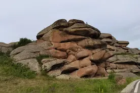 新疆游第五天吉木乃—草原神石城—巴音托海图片