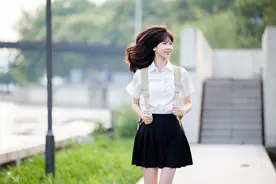 大学四年，大学生哪一年最辛苦呢？学姐：不是大二，也不是大三图片