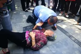 保安好心送晕倒老太就医，老太死亡后家属索赔49万，法院判决来了图片