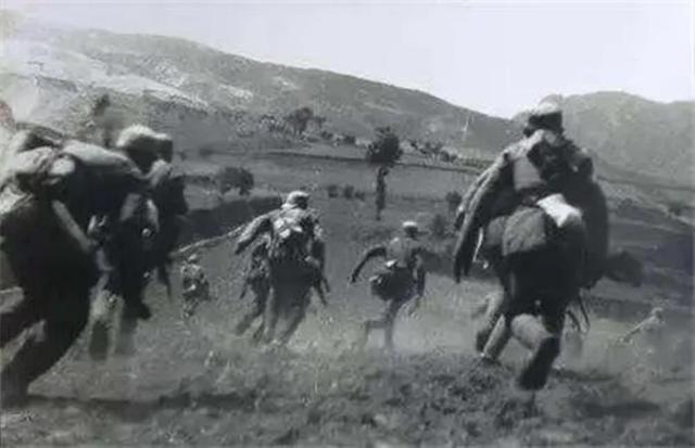 遗忘的英雄：2010年一暴雨冲出3000具尸骸，73岁老人看后老泪纵横