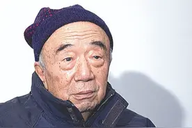 演员李丁：去世11年后，儿子也离开了人世，妻子贾九霄痛不欲生图片