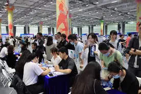 300余家公司提供万余岗位！深圳高科技产业2023年春招在深大举行图片
