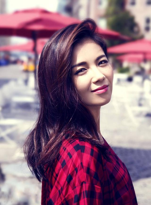 事实证明，“国民女神”刘涛，已经走上了另外一条“不归路”