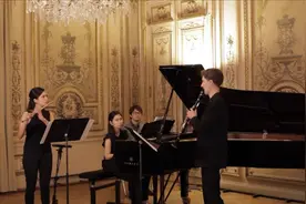 「特别推荐」在清晨阳光的照耀下，壮阔的《沃尔塔瓦河》波光粼粼图片