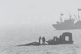 1972年，我国在威海卫打捞出一艘潜艇，多年后英国喊话：还给我们图片