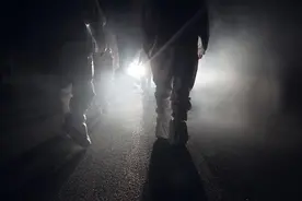 刘翔峰的恶魔同行们图片